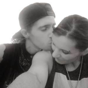 Meet your Posher, Faye